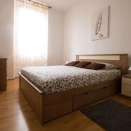 Eva Apartment